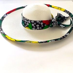 Beach Hat, White with Floral Trim. 100% Paper. Travel Resort, Preppy, Sun Casual